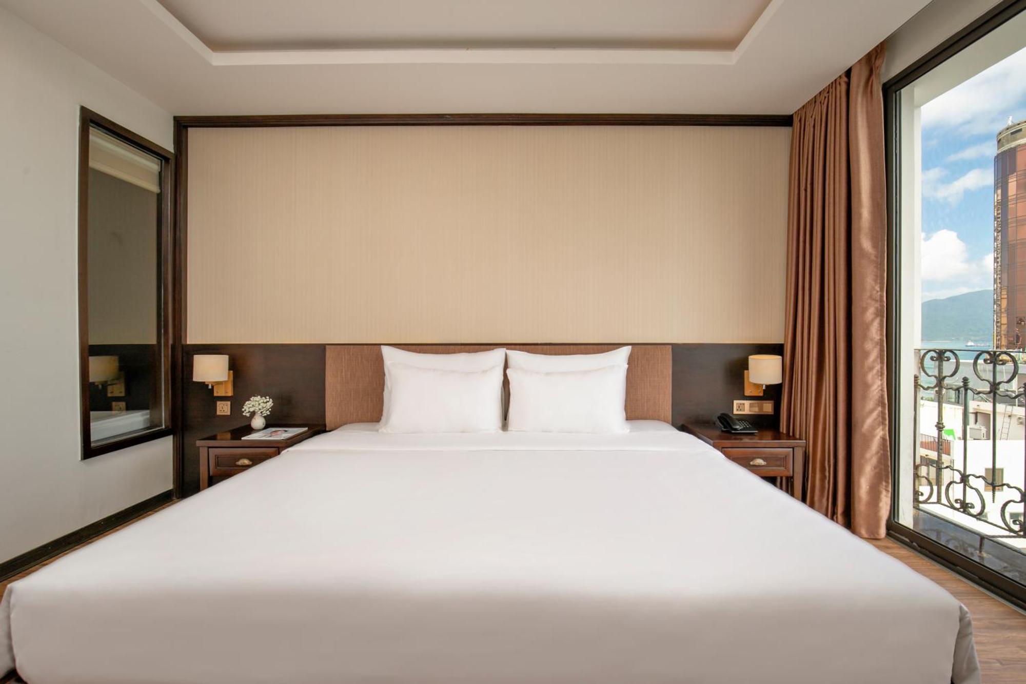 Palazzo Boutique Hotel Đà Nẵng Exterior foto